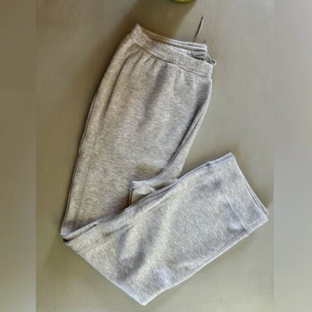 NWT vineyard vines Silky Scuba Performance Joggers